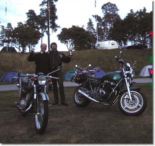 Lyckliga pristagare i 2- respektive 4-taktsklassen